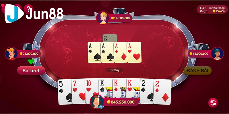 Việc chặt heo đỏ cực kỳ quan trọng khi chơi bài tiến lên 